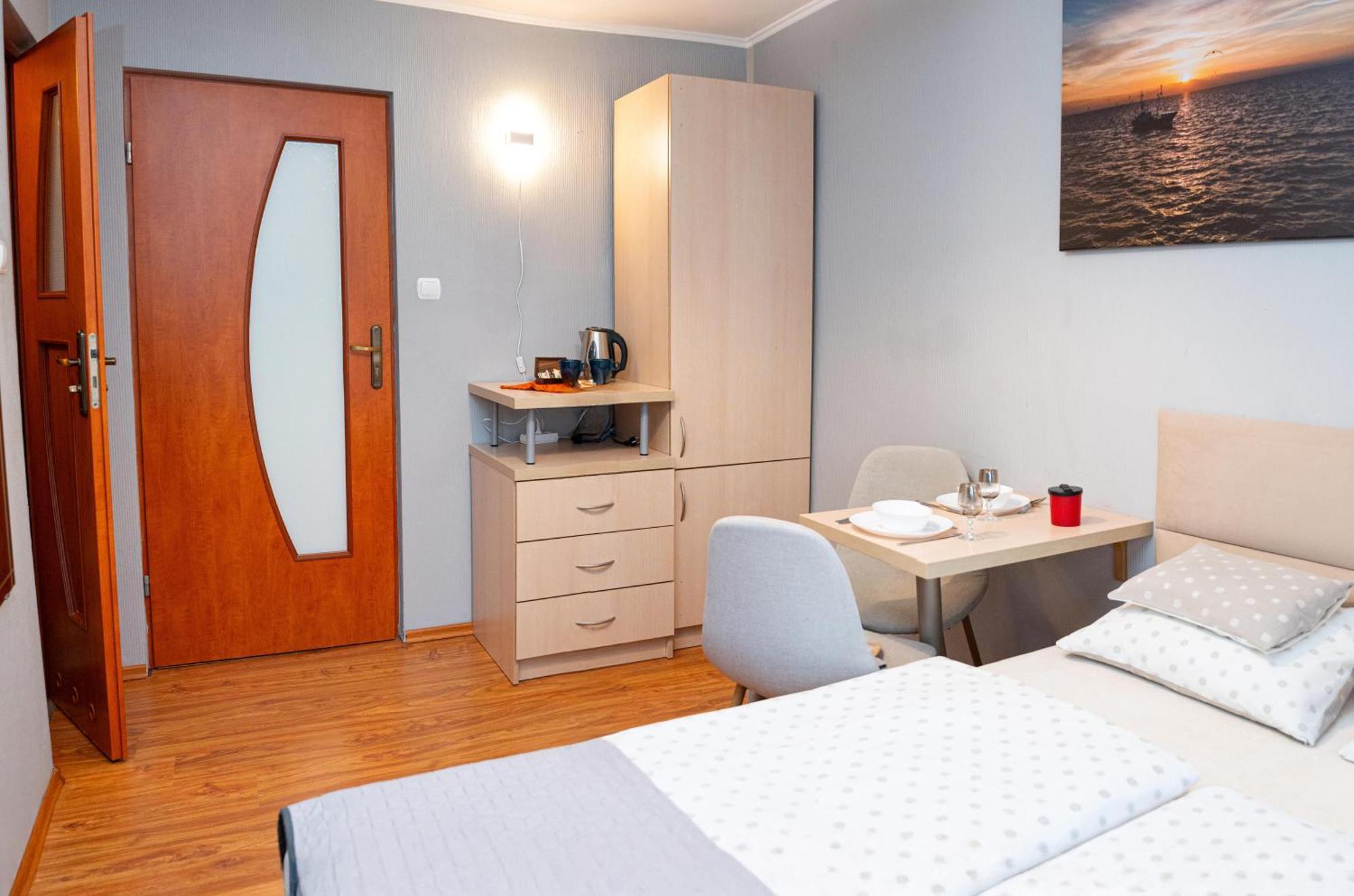 Cetniewo Pokoje I Apartamenty Władysławowo エクステリア 写真